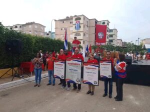 Reparto yumurino acoge acto nacional por aniversario 66 de los CDR