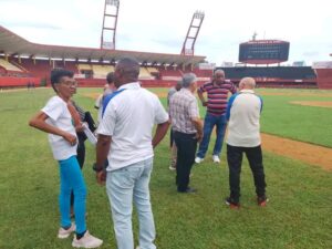 Constata presidente del INDER aseguramientos para Serie Nacional en Matanzas